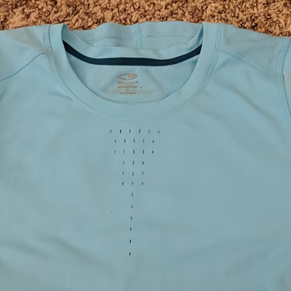 3/$12‼️Running tee - Picture 4 of 4